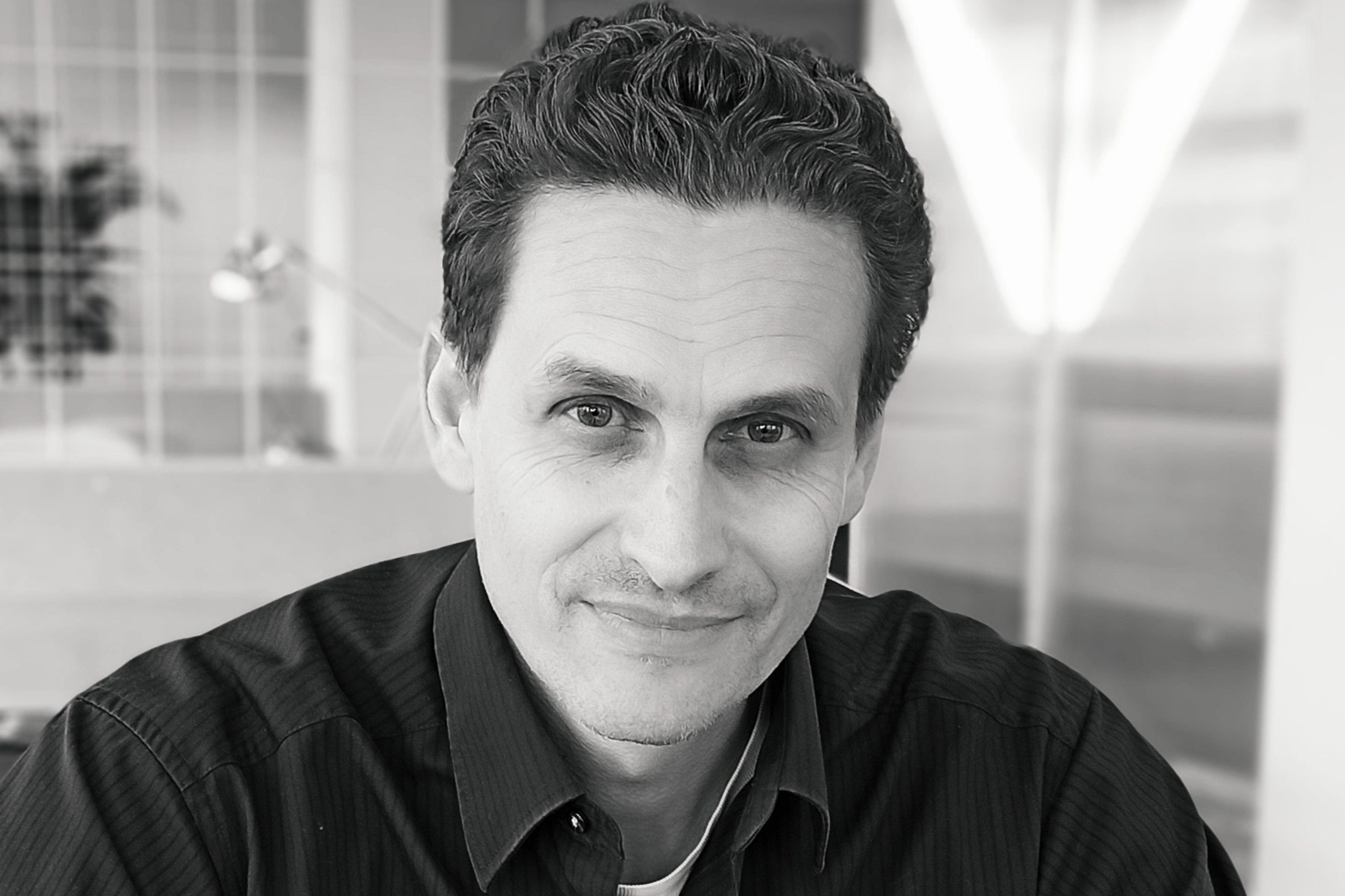 SCHWESIGg_Marc-2560×1706